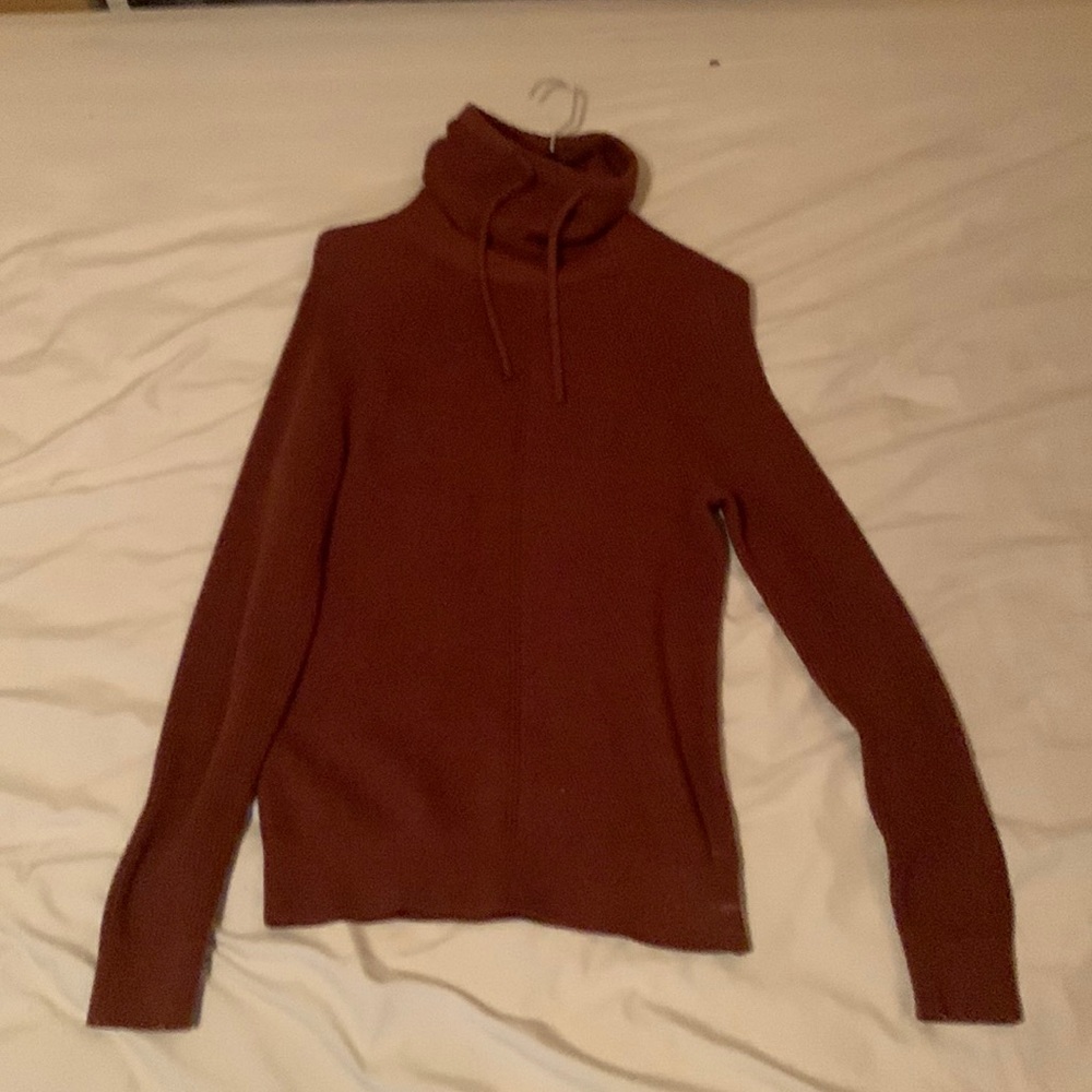Express turtleneck